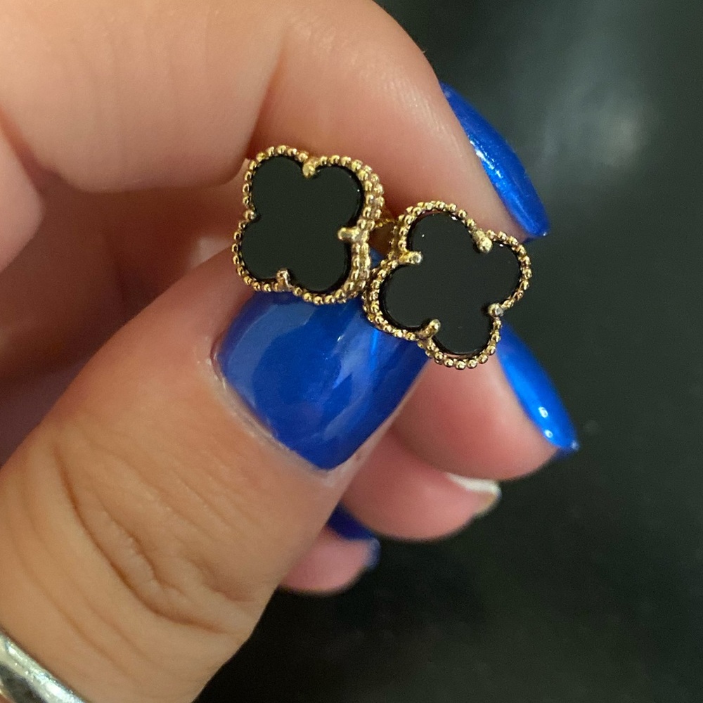 Van Cleef Gold Plated brand new gorgeous earrings